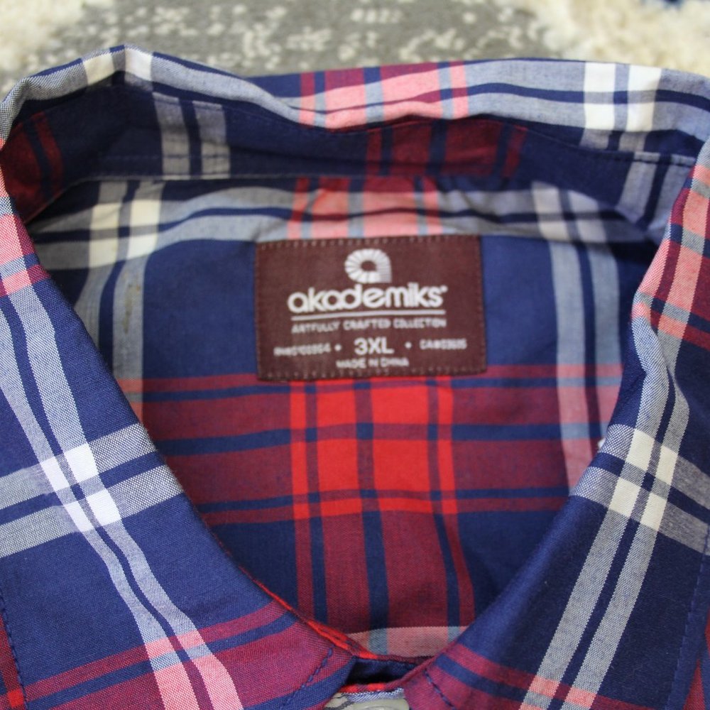 button up - Picture 3 of 3